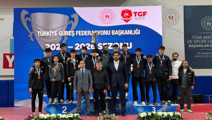 Çorum Belediyespor Güreş Takımı Ankara’dan Üçüncülükle Döndü