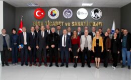 Biga’da Ekonomi Masaya Yatırıldı: Şadan Doğan’dan Bankalara “Kader Ortağıyız” Çağrısı