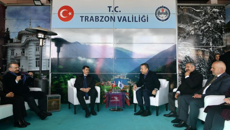 Vali Vasip Şahin, Ankara Trabzon Günleri’nde Standları Ziyaret Etti