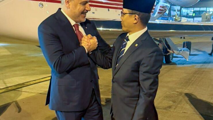 Dışişleri Bakanı Fidan Resmi Temaslar İçin Endonezya’da