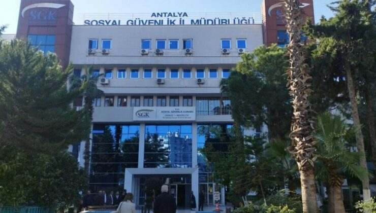 Antalya’da SGK İl Müdürü’nün de Aralarında Bulunduğu 3 Şüpheli Rüşvet Soruşturmasında Tutuklandı