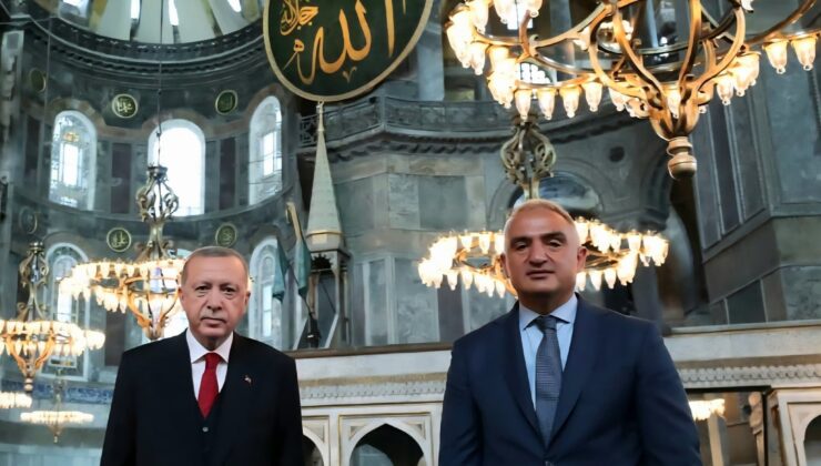Kültür Ve Turizm Bakanı Ersoy’dan Ayasofya Paylaşımı