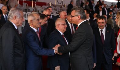 Bakan Uraloğlu Kıbrıs’ta Düzenlenen Resmi Törenlere Katıldı