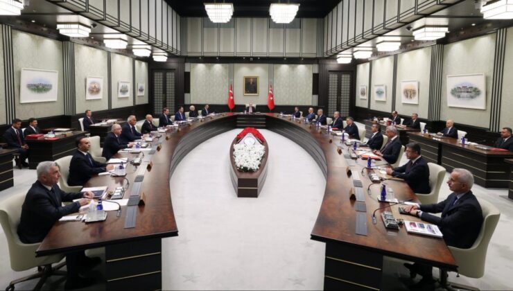 Cumhurbaşkanlığı Kabinesi Kritik Gündem Maddeleriyle Bir Araya Geldi